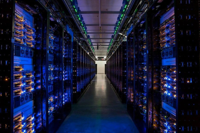Power Up Your Business: 10 Reasons Why You Need a Tower Server