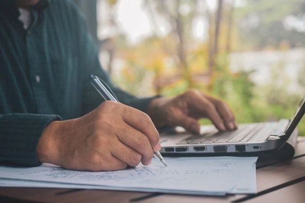 My Honest Review of EssayService.com After a Bad Experience