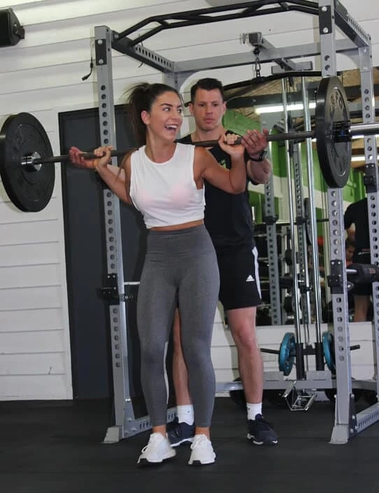 Availing best personal fitness trainer programs for staying fit and healthy