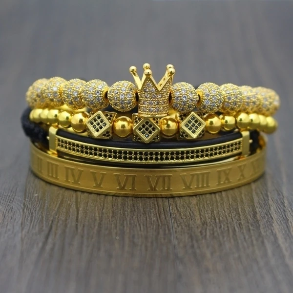 Elegant Style and Fashion with Gold Bracelets Set