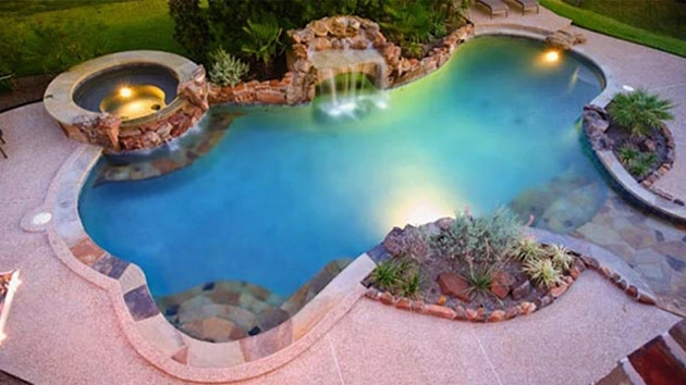 How to Add a Spa to Your Swimming Pool