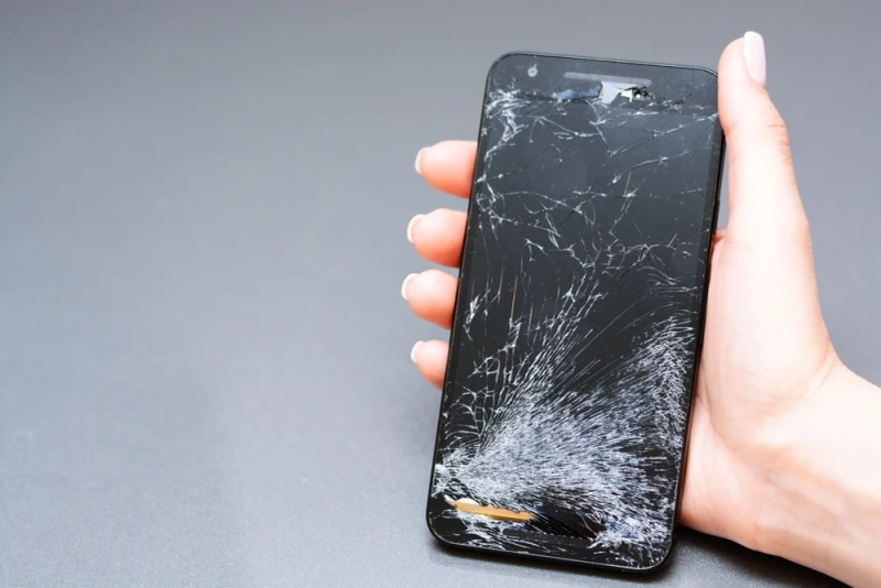 Cracked Your Smartphone Screen? Here’s What You Can Do