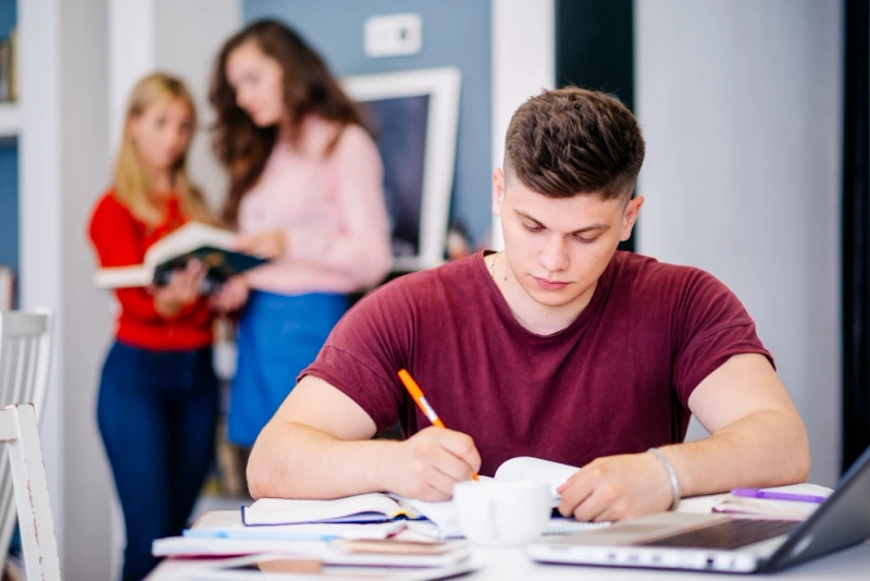 How Online HESI Coaching Improves Critical Thinking & Test-Taking Skills