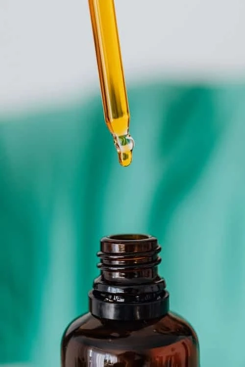 Are You Ready For CBD Oil? All You Need To Know Before Trying This Trending Health Booster