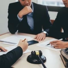 Navigating Legal Turbulence: The Role of a Criminal Lawyer in Alwar
