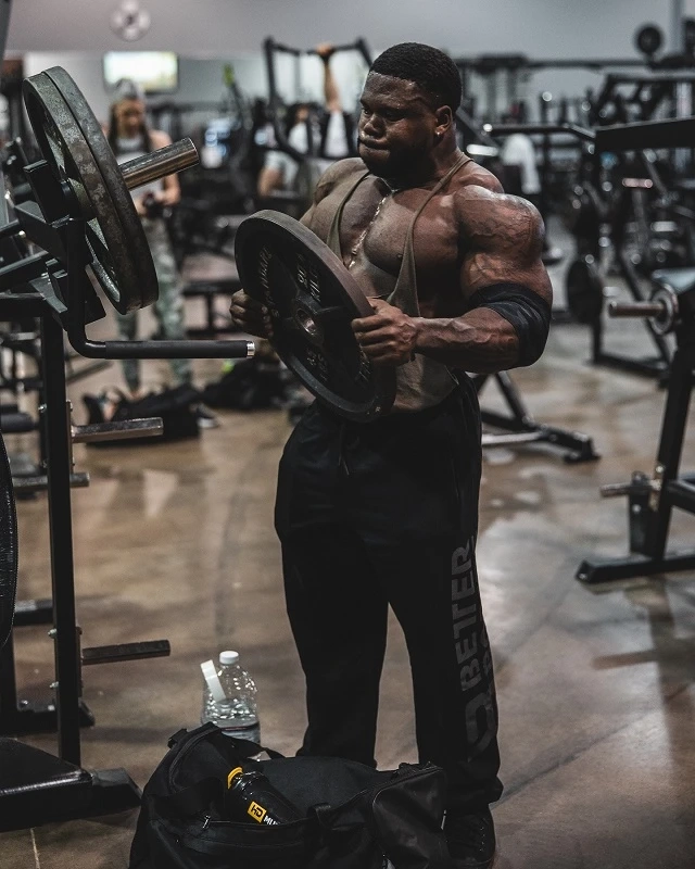 4 Compound Lifts You Need in Your Lifting Routine