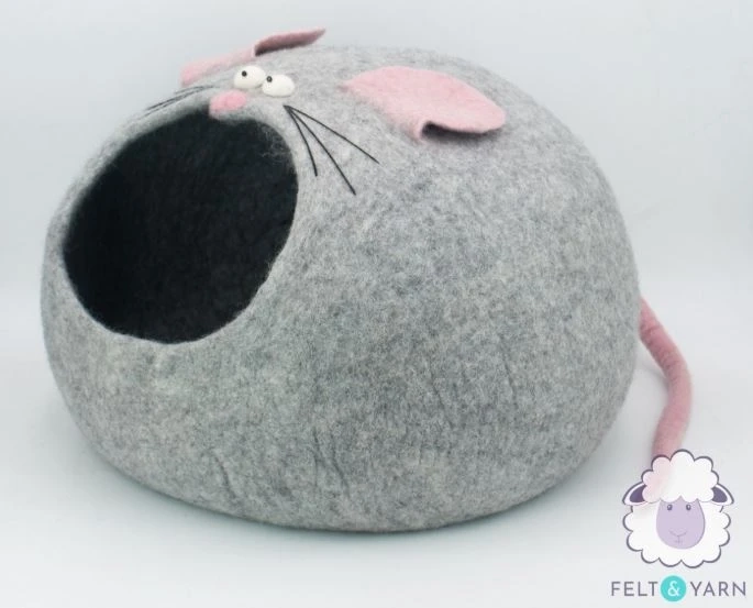 Handmade Wool Felt Cat House & Cozy Cat Cave – Soft Retreat for Your Cat