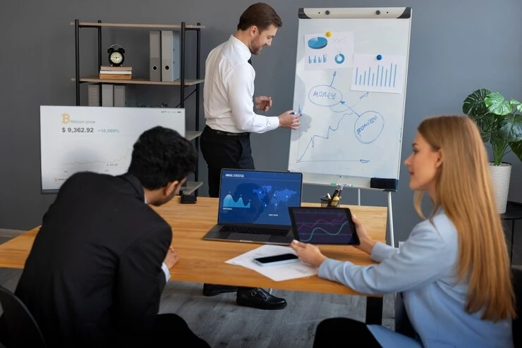 How Dynamics 365 for Financial Services Enhances Compliance and Risk Management