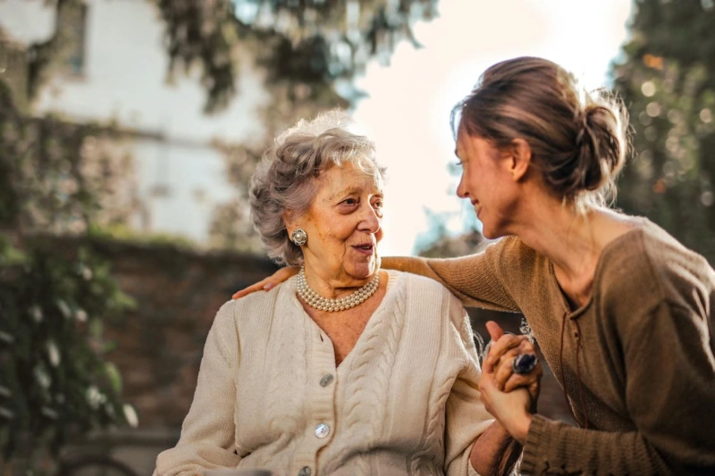 Essential Caregiving Tips for Dementia Symptoms