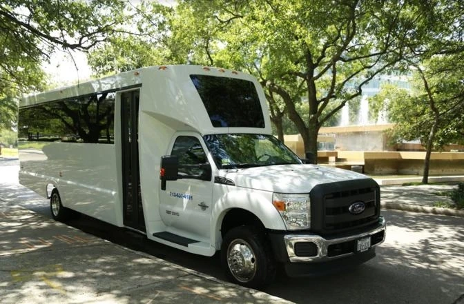 What Are the Benefits of Utilizing Houston Shuttle Service?