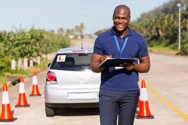 Benefits of Enrolling in a Top-Rated Driving School in Ontario