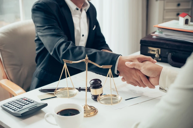Top 3 Things A Professional Family Lawyer Will Do For A Couple