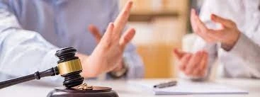 Four Things to Bring to Your First Meeting With a Divorce Lawyer