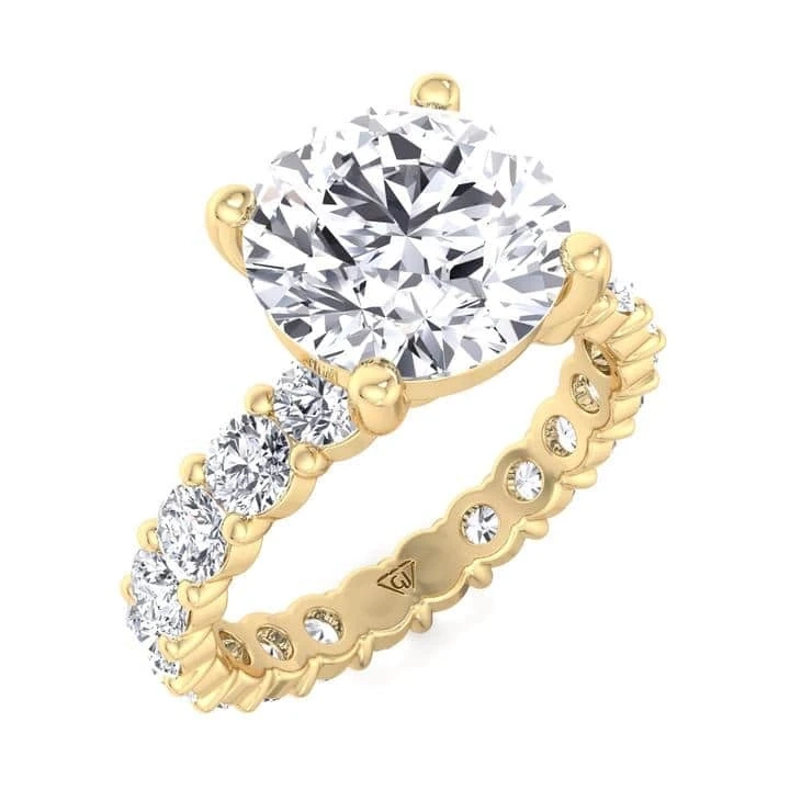 How to Choose the Right Diamond Pendant for a Woman or Man?