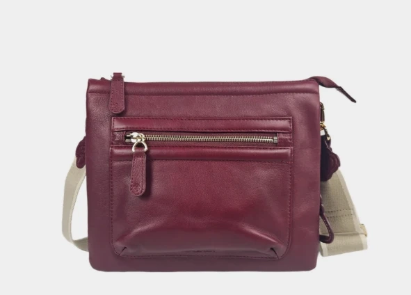 Saddle Bags for Women: Timeless Style and Practical Function