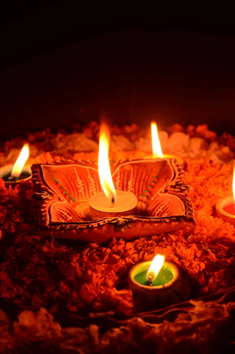 6 Best Diwali Gift Ideas To Show Your Love For Your Girlfriend