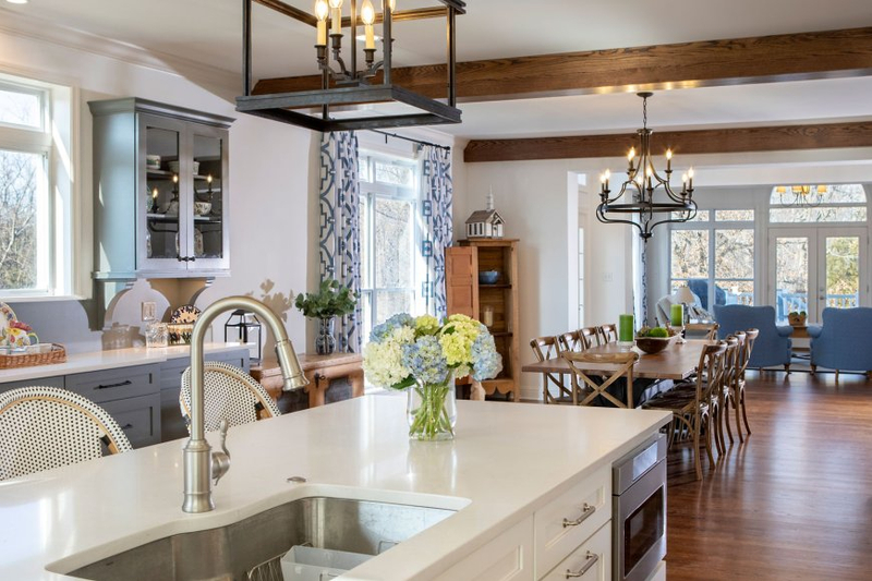 Renovate with Style: Bespoke Kitchen Remodeling Solutions
