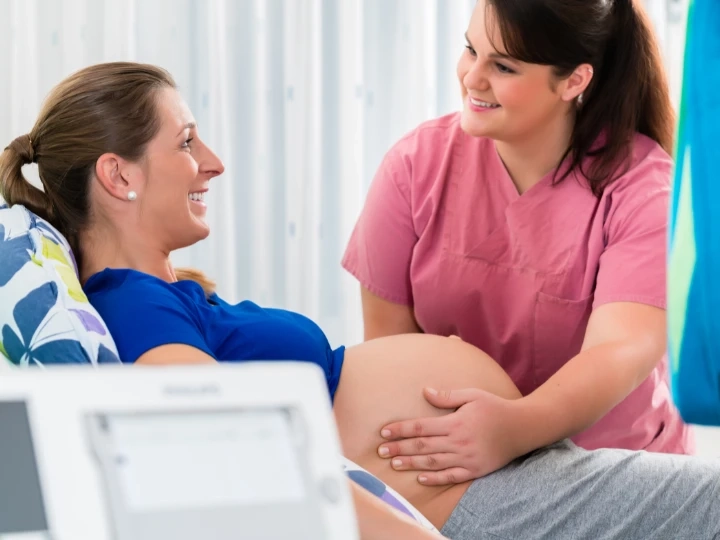 Is Private Obstetric Care Right for You? 5 Key Factors to Consider
