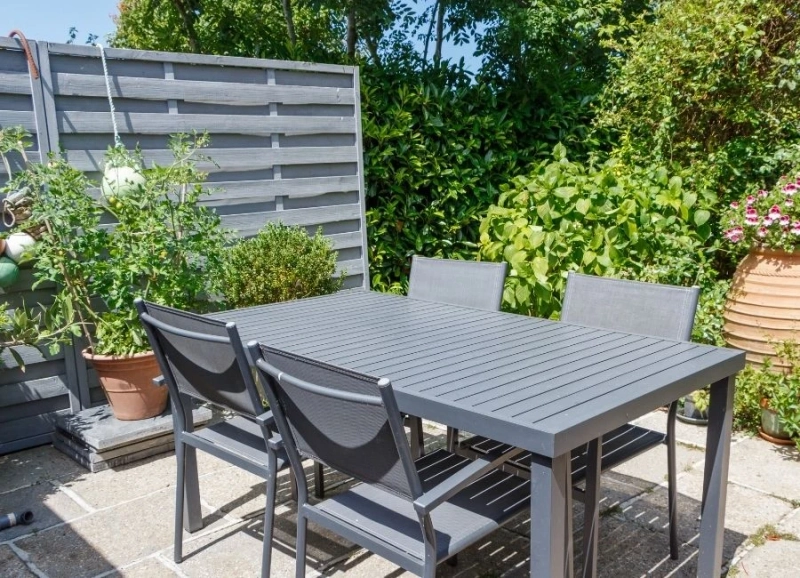 Dış Mekânlarda Zamansız Şıklığın Yeni Tanımı