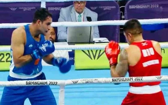 HIMACHAL BOXER ASHISH CHAUDHARY WINS HIS FIRST MATCH