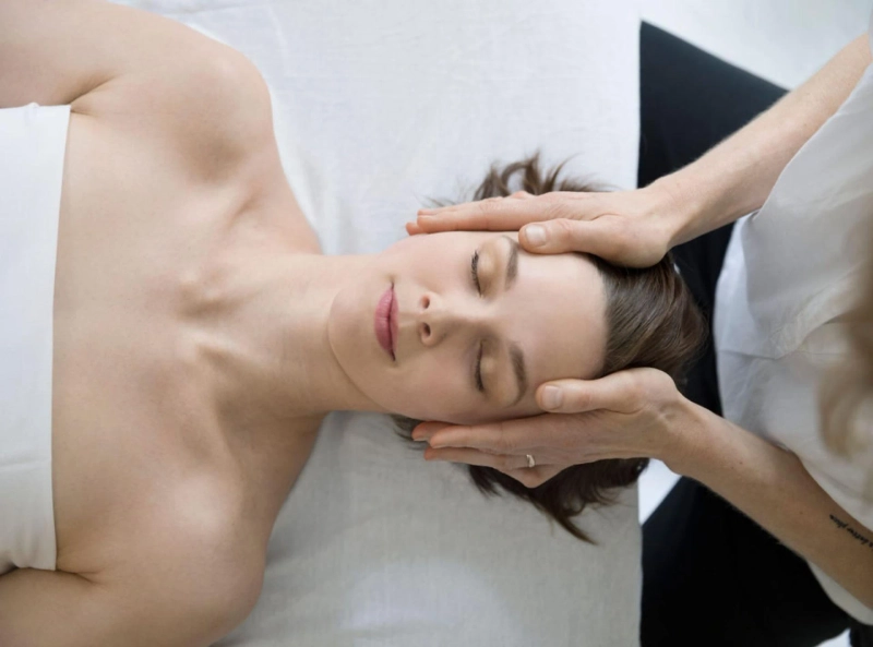 How Does A Holistic Massage Work? Ten Benefits Of Holistic Therapy | Medical Massage Detox