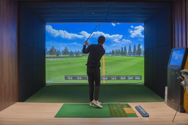 Indoor & Virtual Golf Simulators Shaping the Future