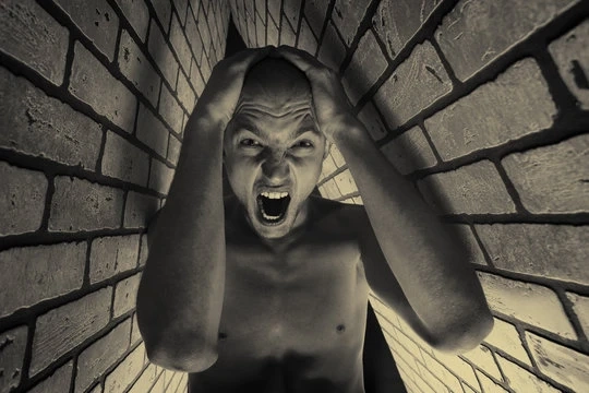 How To Overcome Claustrophobia?