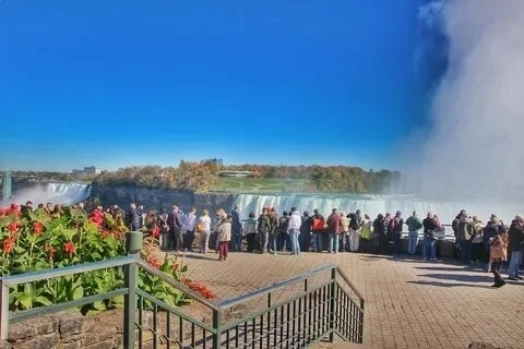 Best Time to Book Based on Niagara City Cruises Reviews