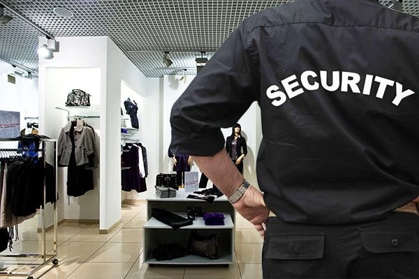 Effective Communication Strategies for Retail Security Personnel