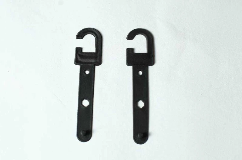 What Are Plastic Belt Hangers?