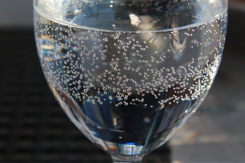What are the Benefits and Side Effects Soda Water?