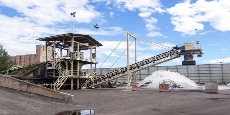 The Role of Automation and Robotics in Modern Bulk Material Handling
