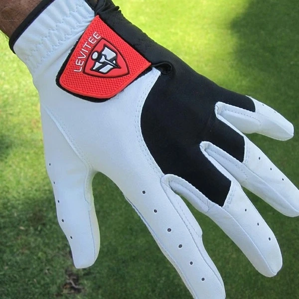 Golf Glove: The Importance of a Good Fit