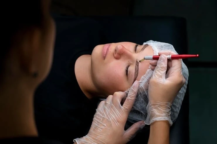Why Choose an Eyebrow Transplant in Turkey?