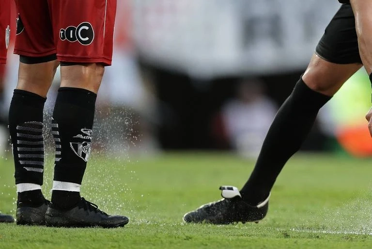 Duas histórias que traduzem a essência do futebol de raiz