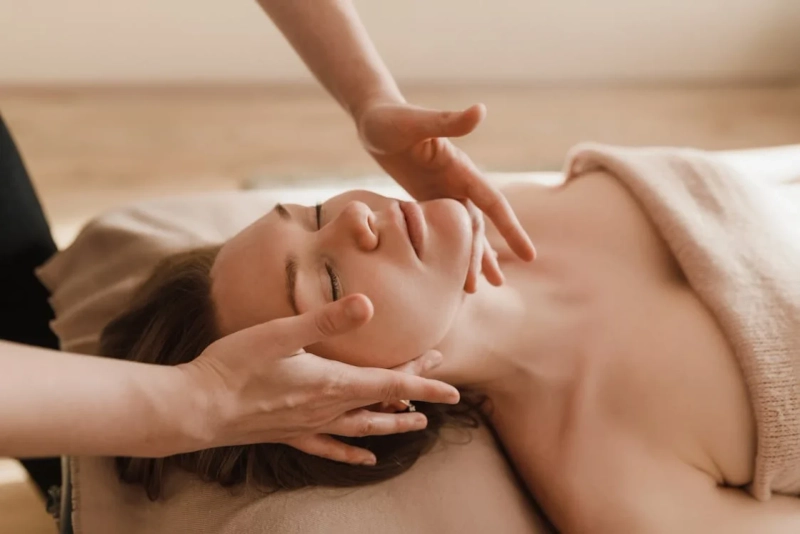 Massage and Memory: How Therapeutic Touch Enhances Cognitive Function