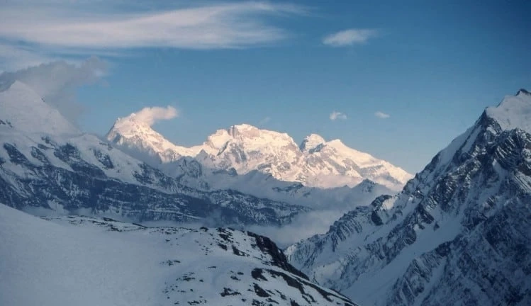 Lobuche Peak Climbing Guide