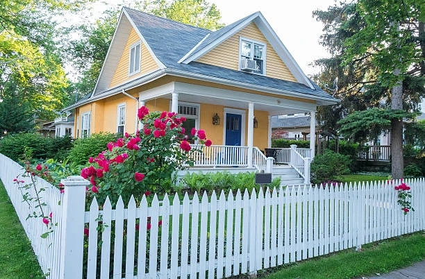 Residential Wooden And Vinyl Fences For Your Home