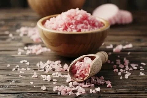 HOW TO DETERMINE THE AUTHENTICITY OF PINK SALT.