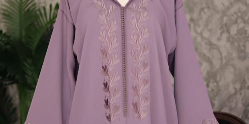 Elevate Your Umrah Experience with Simple Abaya Designs