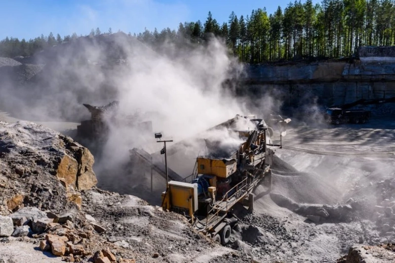Managing Airborne Particles At Industrial Sites