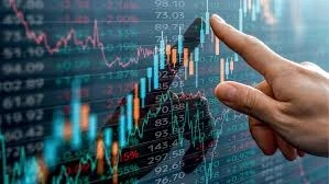 How to Plan Your Future Finances with Growth-Oriented and Income-Generating Investments