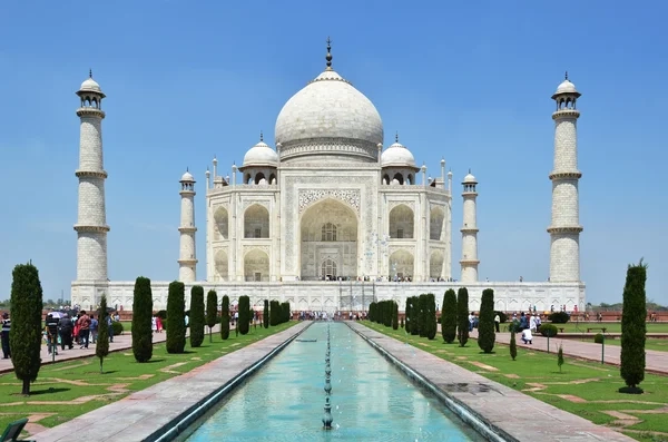 How to Plan Same Day Agra Tour by Train?