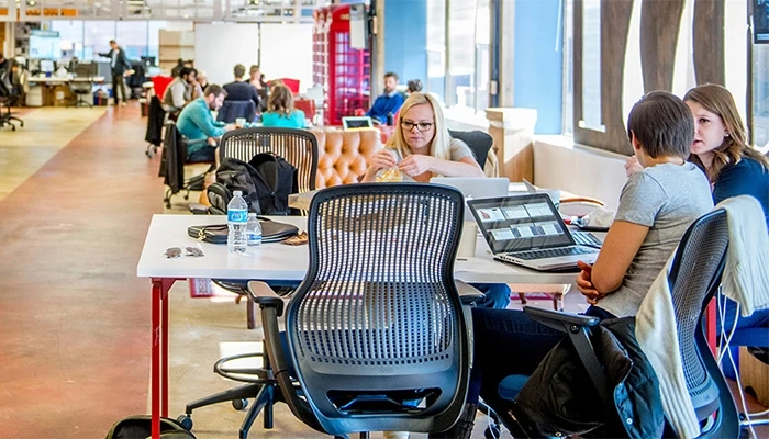 Why Top Executives are Choosing Co-Working Spaces Over Traditional Offices?