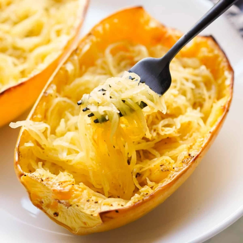 Quick & Easy Spaghetti Squash Dinners Under 30 Minutes