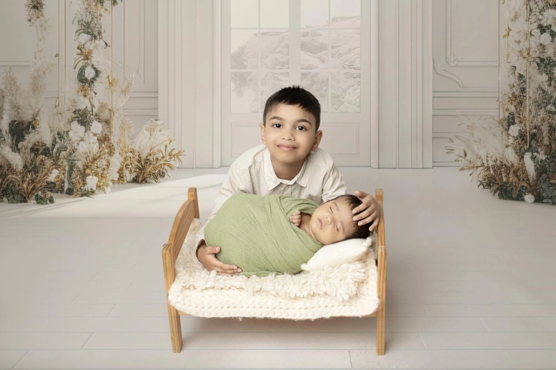 Newborn Photography Packages: What’s Included & How to Choose