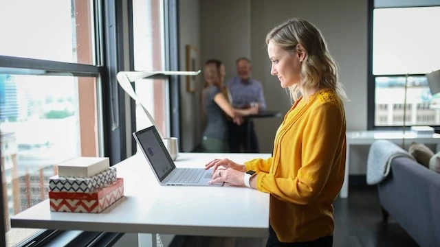 Models of Hybrid Workplaces