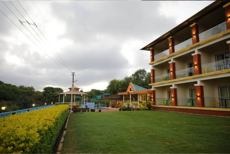 Embrace Bliss: Book Resorts in Mahabaleshwar for a Serene Escape