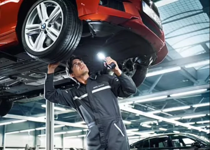 WHAT ARE THE BENEFITS OF HIRING A MECHANIC FOR GENERAL CAR SERVICE IN BUNDOORA?