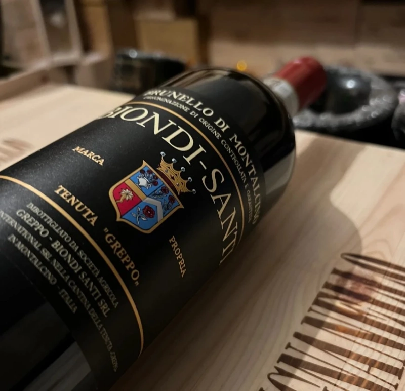 Understanding Italian Wine Aging: Oak vs. Steel